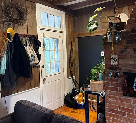 4th image of 552 Main St #3