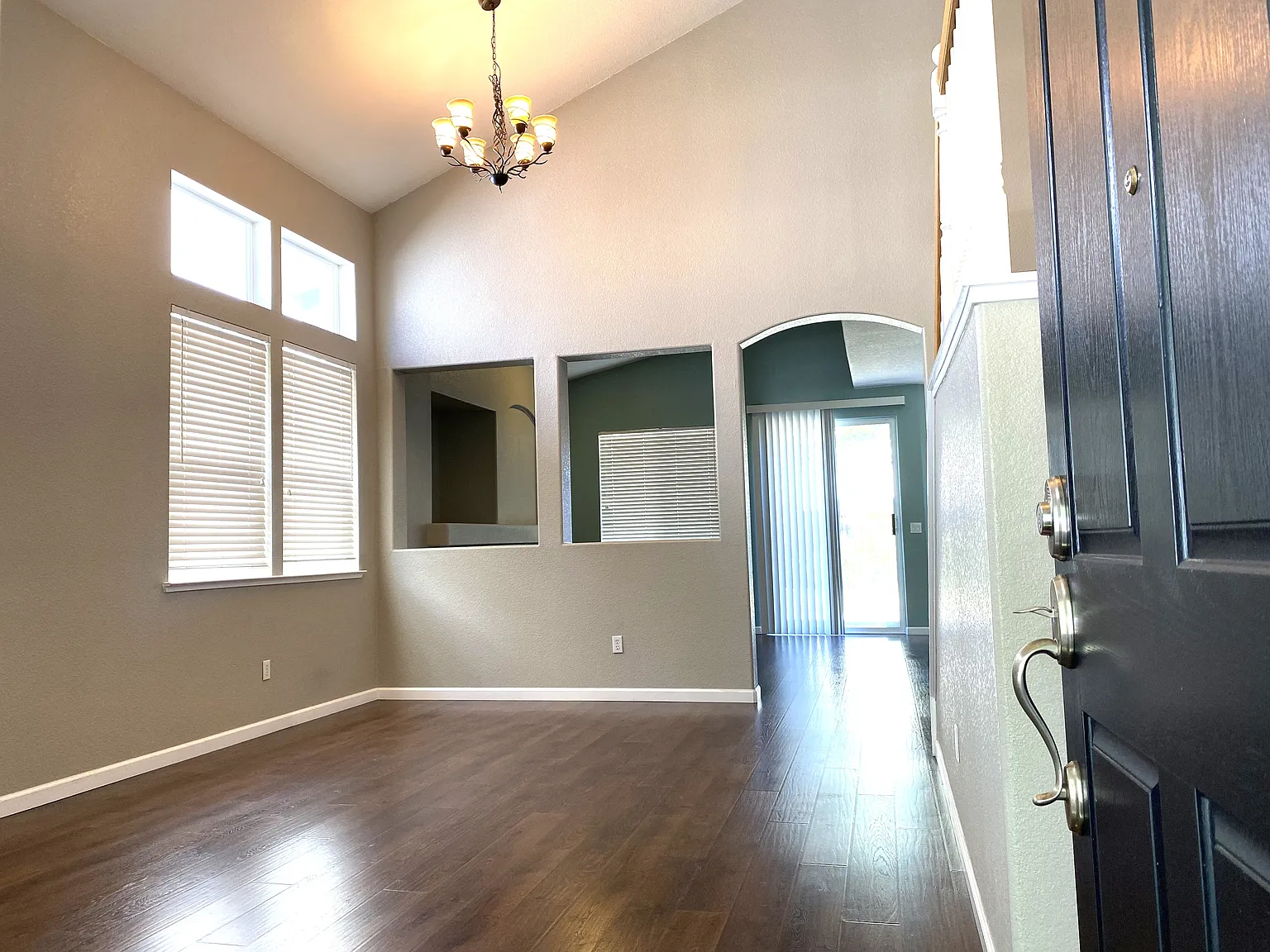 Raymar Way, Sacramento — Photo 4