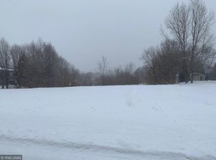 439 Wren Ln, Hudson, WI 54016