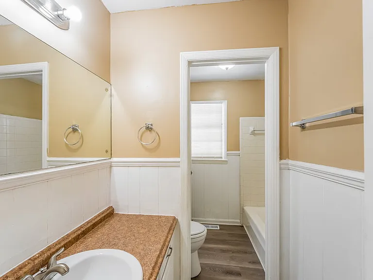 1700 Serene Dr — Photo 13