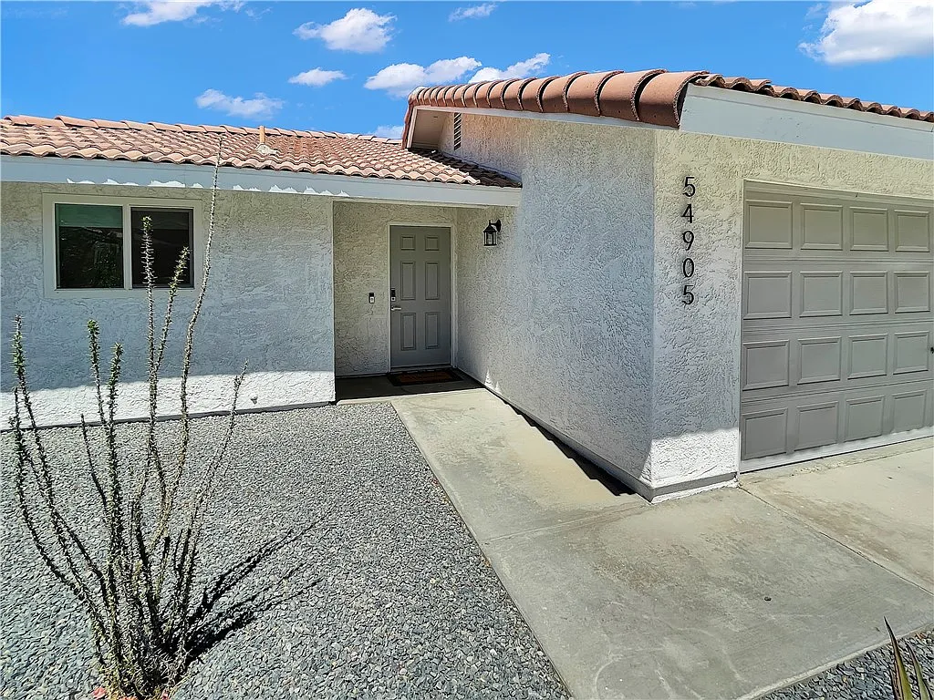 3 bed, 1394 sqft, $3,900 — Photo 3