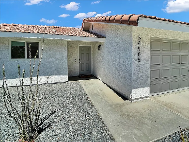54905 Avenida Diaz — Photo 3