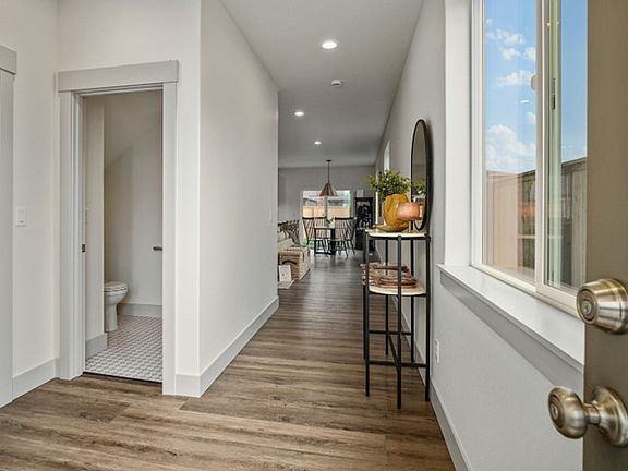 4th image of 1321 Oppek St NE #1321