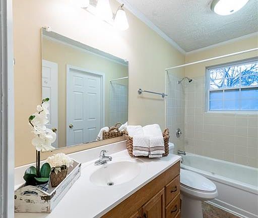 5th image of 9309 Savanna Dr