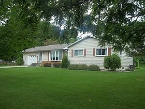 2nd image of 6797 Pine St