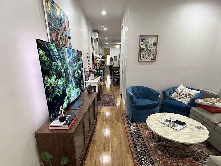 482 Onderdonk Ave #2R — Photo 17