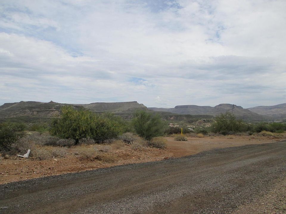 19281 E Ridgecrest. marketing pictures (