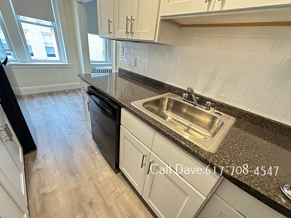 1st image of 109 Brainerd Rd APT 9