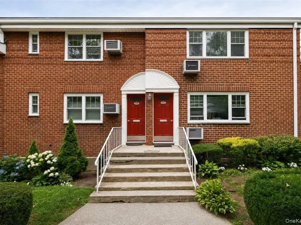 78-02 Cloverdale Boulevard #Upper, Bayside, NY 11364