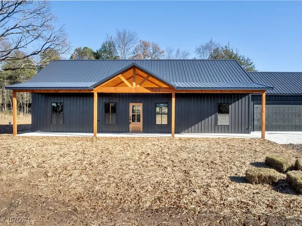 105887 S 4763rd Rd, Muldrow, OK 74948