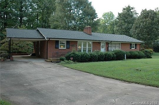 2nd image of 321 Eastwood Dr