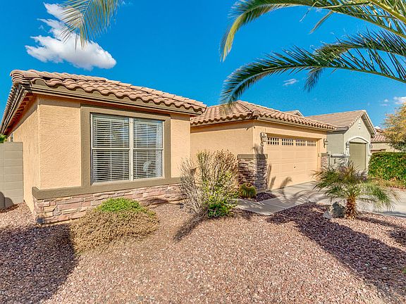 2nd image of 2084 W San Tan Hills Dr