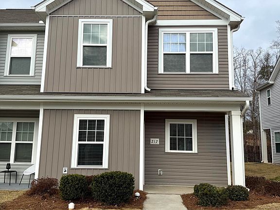 2nd image of 212 Chandler Ct