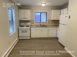 35 Jacob Ln, Woonsocket, RI 02895