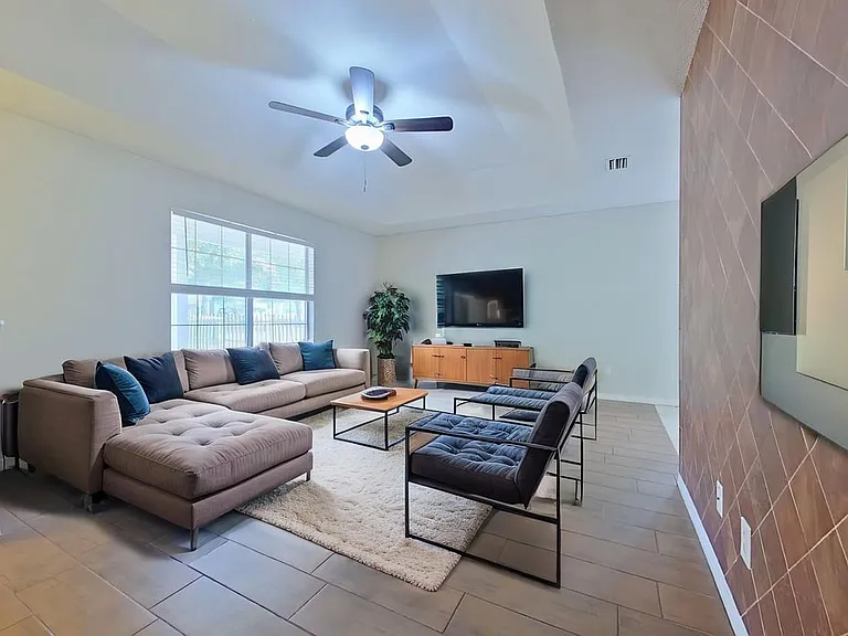 113 Oakhill Ave — Photo 4