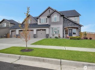 1438 40th St SE, Puyallup, WA 98372