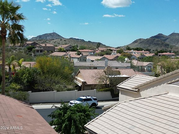 3rd image of 1278 E VOLTAIRE Avenue