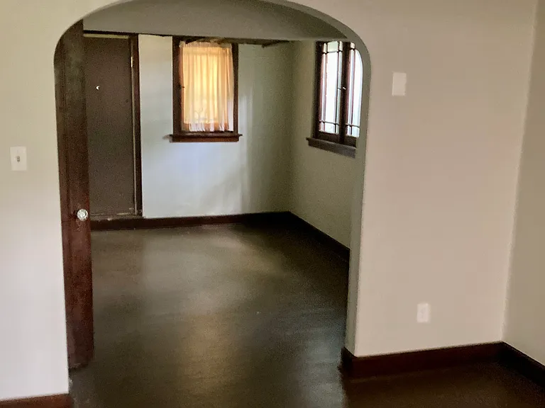598 Blaine Ave #5 — Photo 4