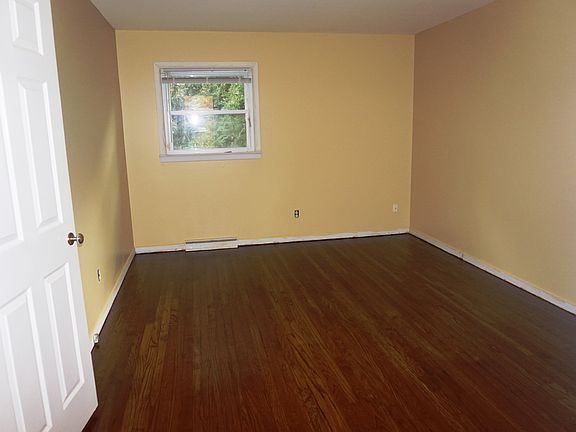 5th image of 82 Lyons Pl