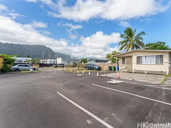 41-35 Wailea St, Waimanalo, HI 96795