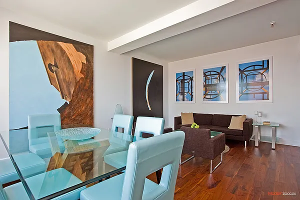 Sold by Modern Spaces | media 3