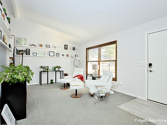 4th image of 36538 N Hilda Ln