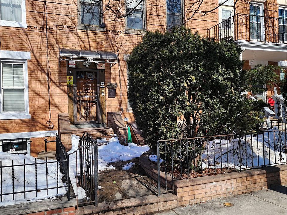 1st image of 6161 Eliot Avenue