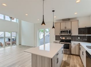 2131 SE 12th Ave, Portland, OR 97214