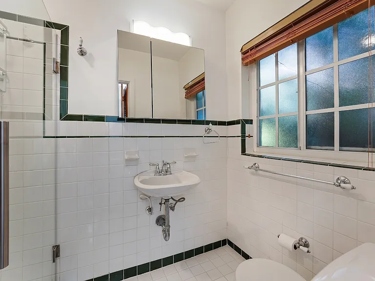 799 NE 70th St #0 — Photo 10