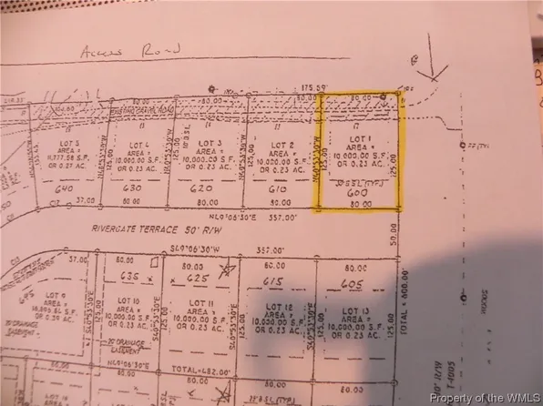 600 Rivergate Ter, West Point, VA 23181