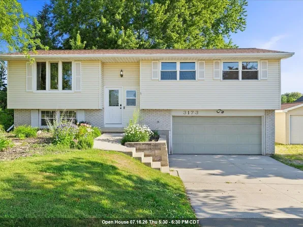 3173 Humboldt Rd, Green Bay, WI 54311
