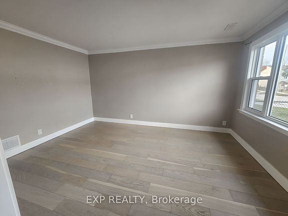 2nd image of 780 Oxford St