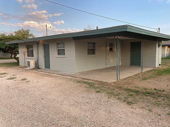 2nd image of 1302 S Avenue H Pl