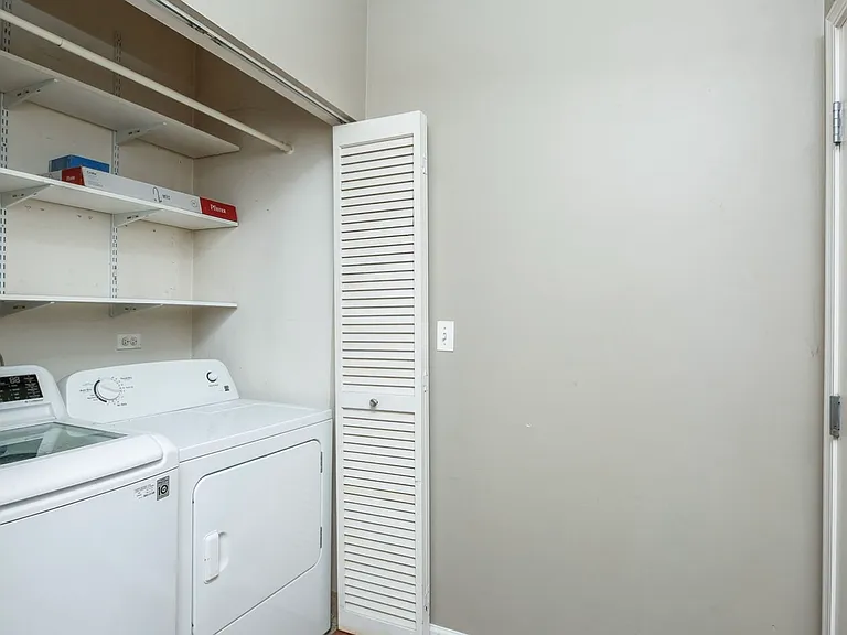 1407 S Halsted St #1B — Photo 4