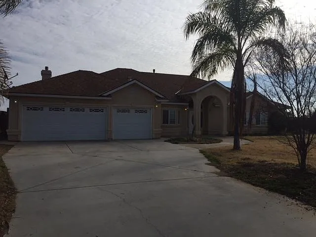 21089 Forest Glen Rd photo 1