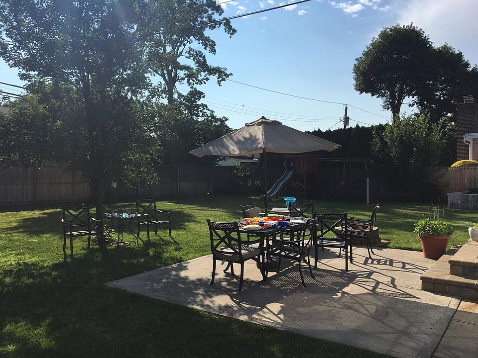 1st image of 335 Sylvan Ln