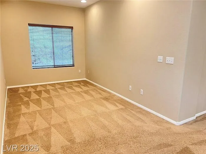 228 Friendly Ct — Photo 13