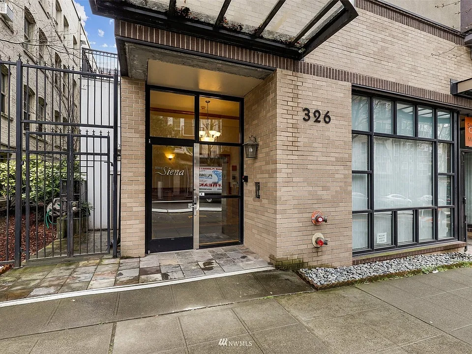 326 Queen Anne Ave N #402