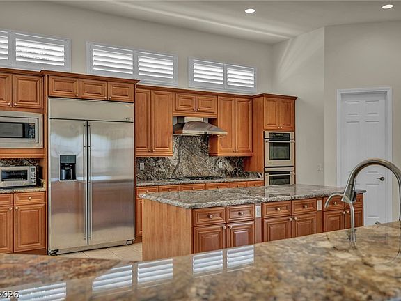 3rd image of 4528 Velvet Crest Ln