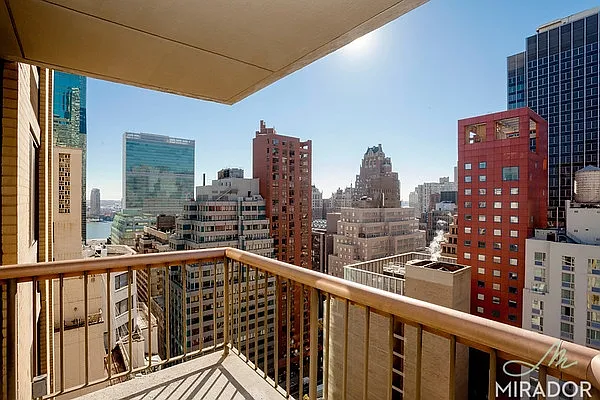 Rented by Mirador Real Estate | media 20