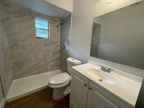5th image of 504 Rosland Dr #506