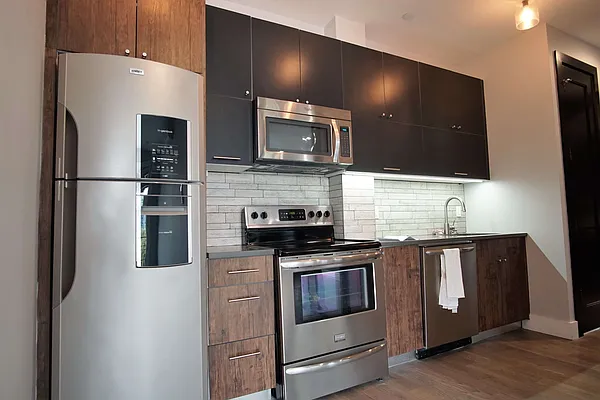 Rented by Lofts and Flats LLC | media 25