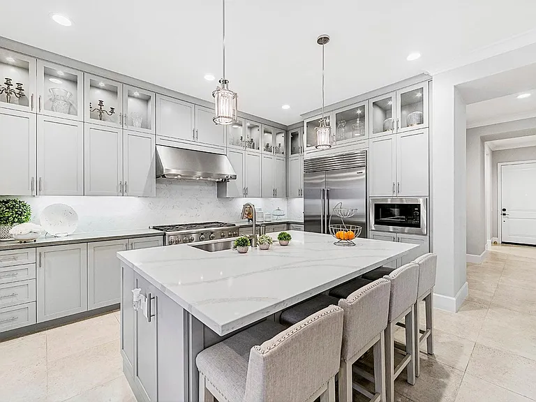 Everyone wants a stunning kitchen like this one!