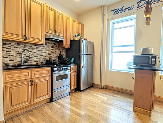 Rented by Citified Realty Group LLC | media 4