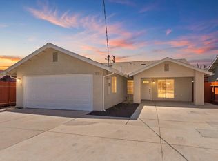 3079 Orchid Ave, Sanger, CA 93657