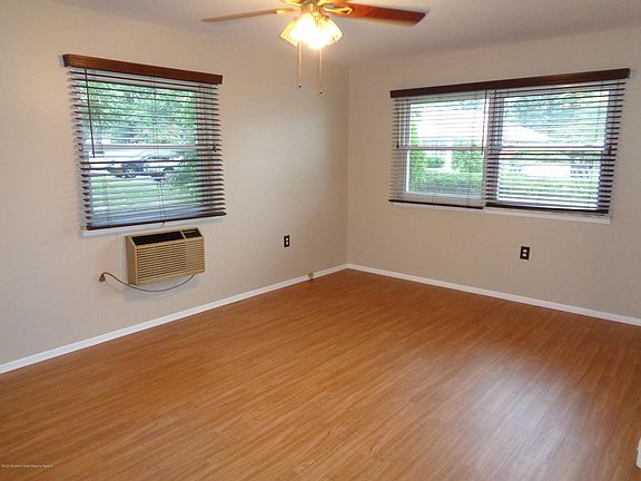 5th image of 163B Columbine Ave