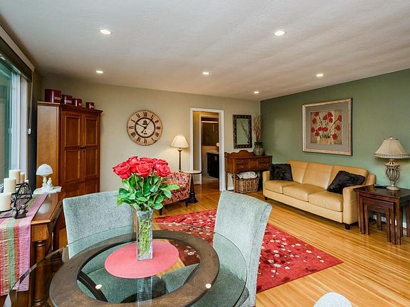 3rd image of 177 N El Camino Real APT 1