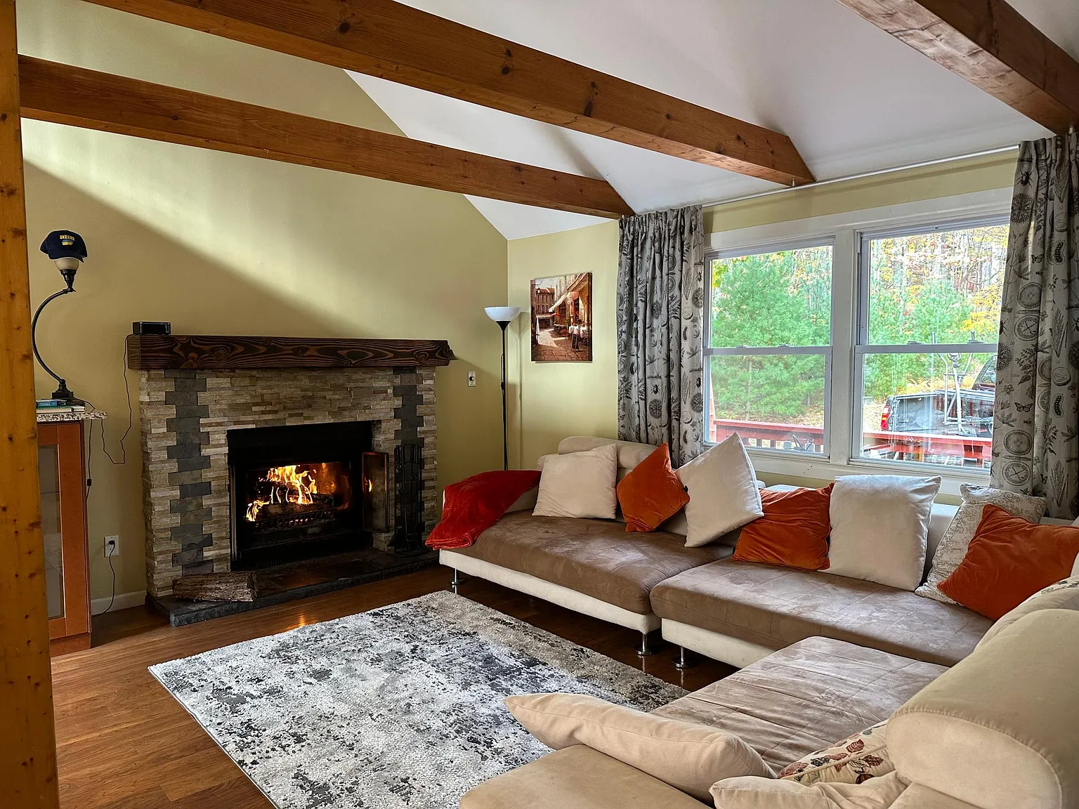 3 bed, 1500 sqft, $2,400 — Photo 1