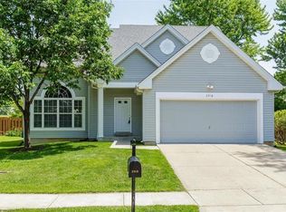 2918 Glenway Dr, Maryland Heights, MO 63043