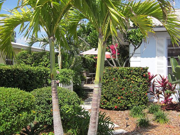 2nd image of 130 Venetian Dr
